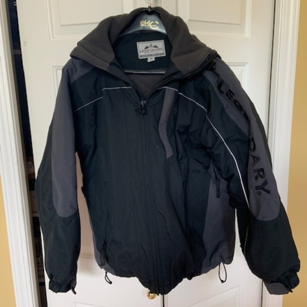 MENS LEGENDARY WHITETAILS JACKET SIZE MEDIUM
